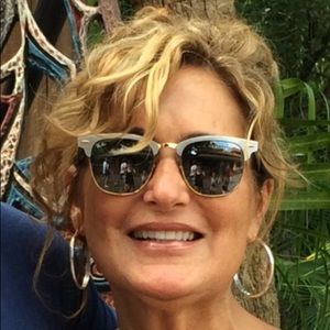 Meet your Posher, Jeanne